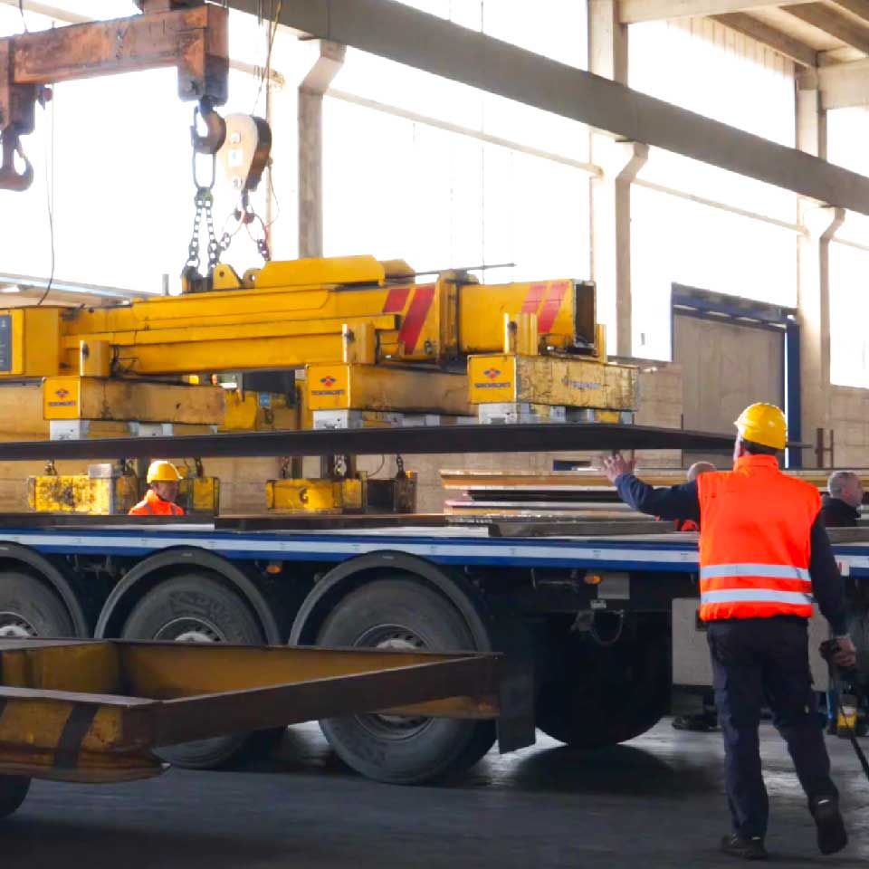 sistema di sollevamento carichi ferrosi