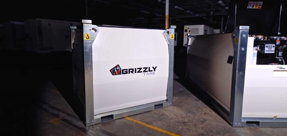 logo grizzly tank